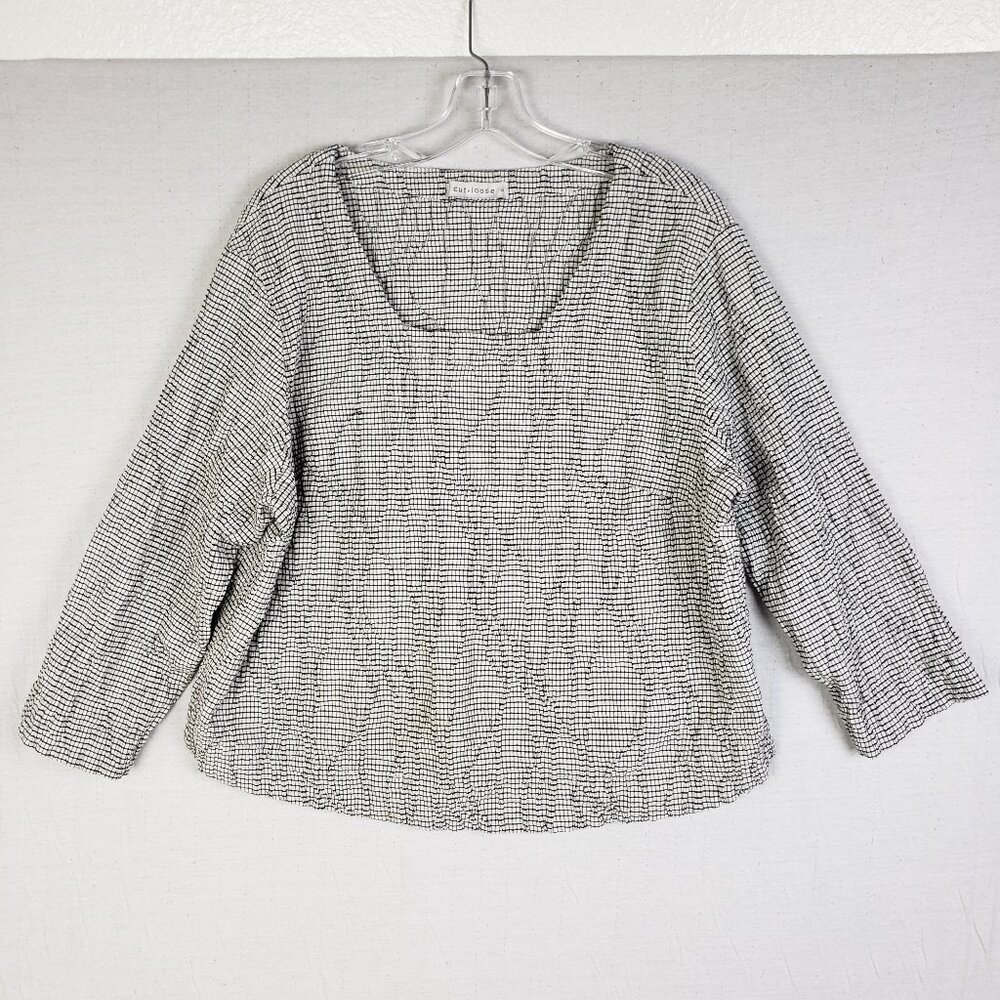 cut loose Black and White Textured V-Neck Blouse